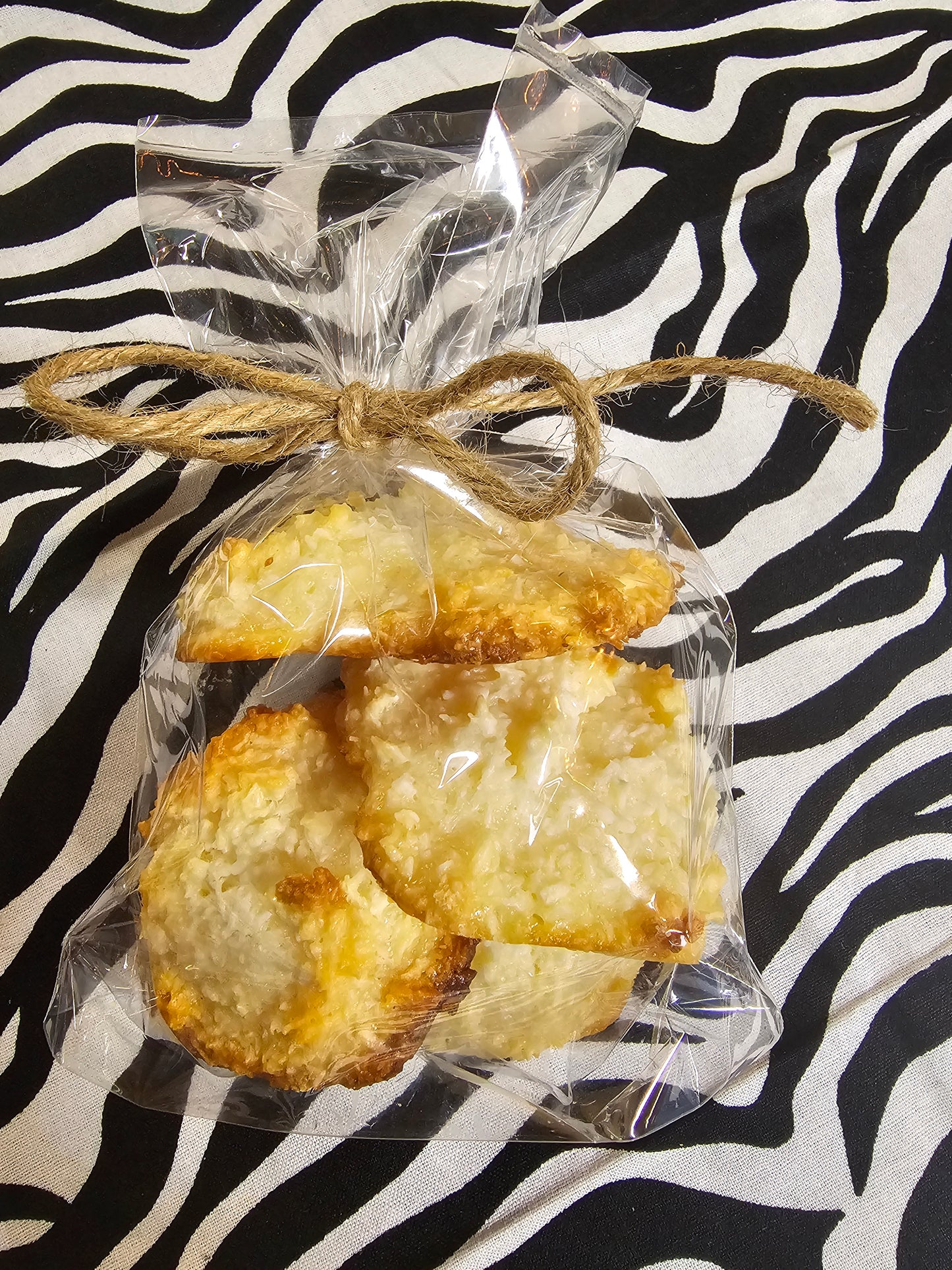 KLAPPER BALLERJIES / COCONUT COOKIES - 4 per pack